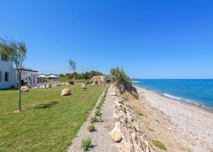 Villa Panaxia Keema Theológos