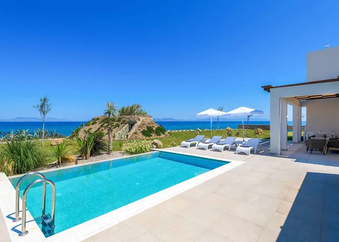 Panaxia Keema Villa